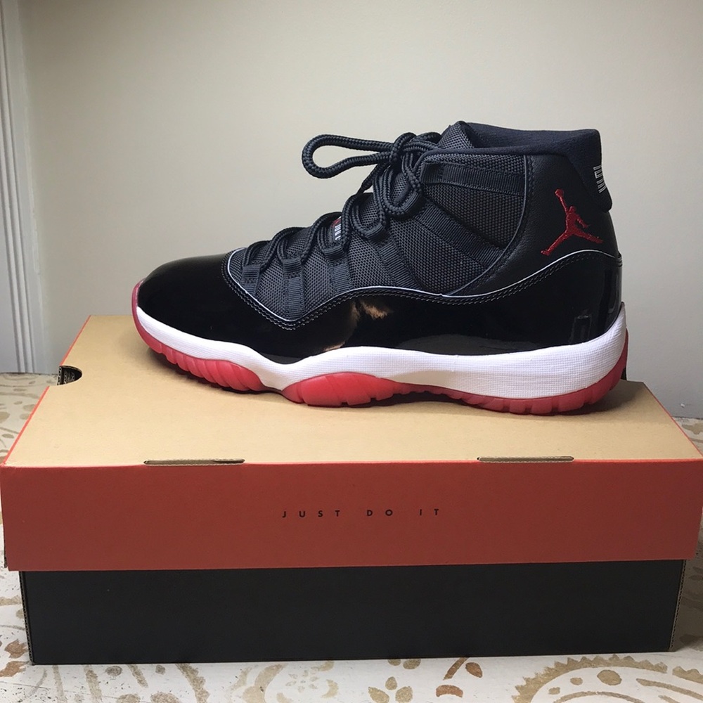 Air Jordan 11 Bred
